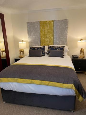 The Masons Arms Hotel Bridgend  Eksteriør billede